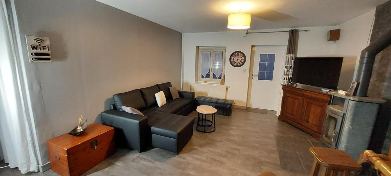La Talonniere, Maison De Village Avec Terrasse Et 3 Chambres Messas Exterior foto